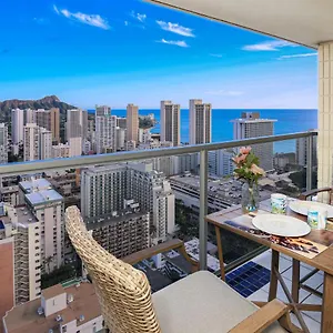 Stylish Studio With Great Ocean Views & Near Beach! Apartment Honolulu